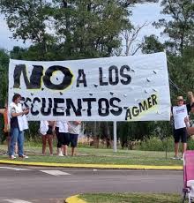 Manifestación de docentes en la Isla del Puerto
